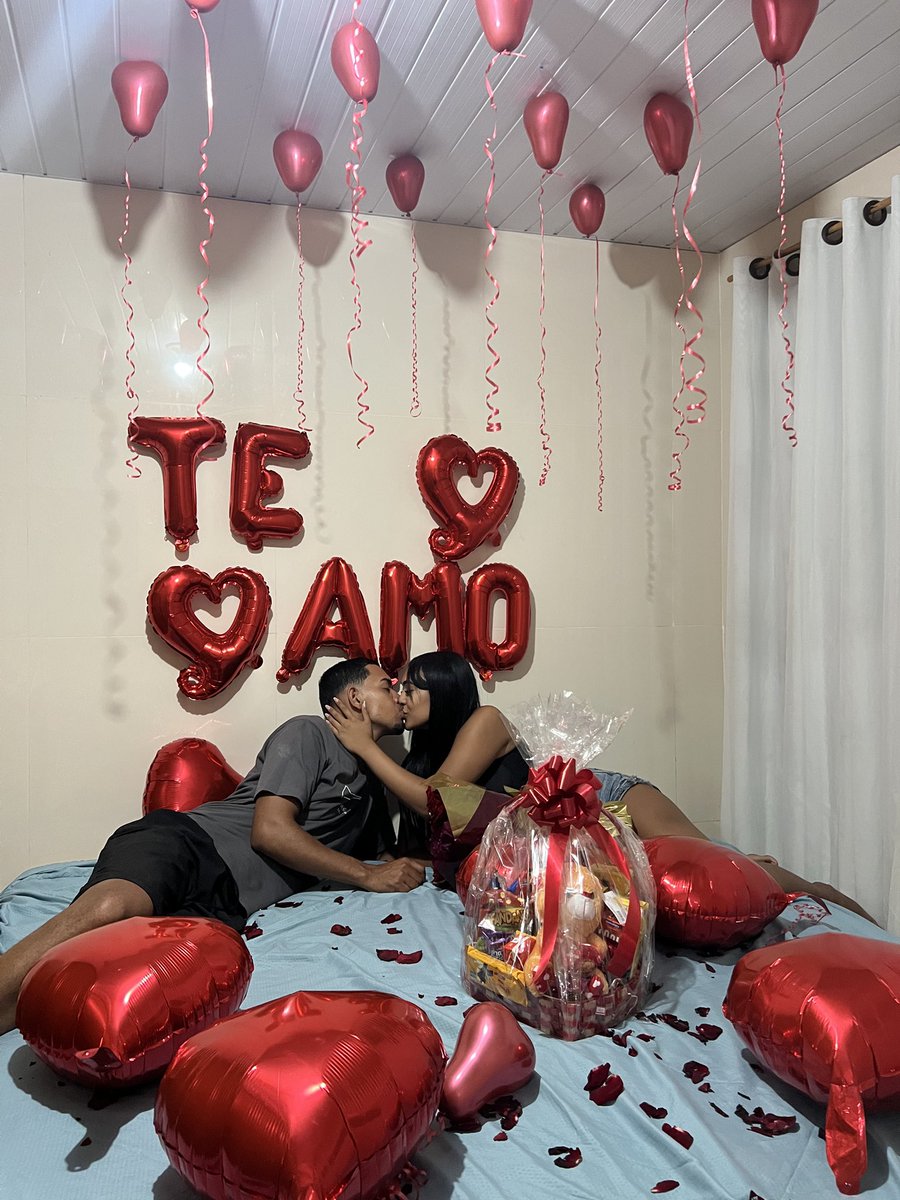 Parabéns, meu amor! 🎉🎂 eu te amo demais! 💝👩‍❤️‍💋‍👨💍 <a href="/casemiro_india/">Índia•</a>