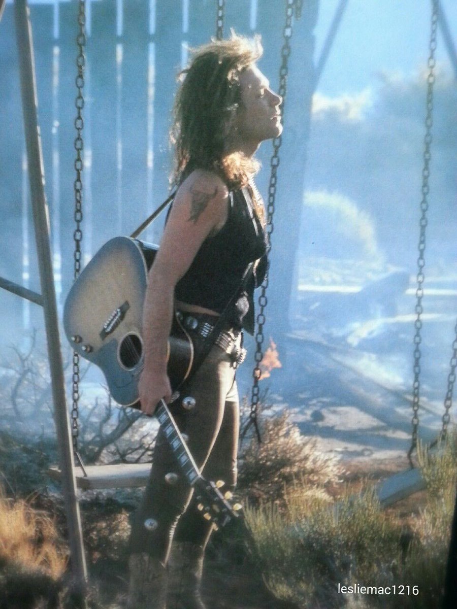 B4DMEDlCINE's tweet image. #BonJovi #JonBonJovi
