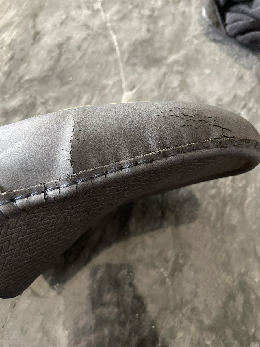 vowwal's tweet image. These @USPAIndia shoes from @myntra — cracked in just 8 weeks of normal use. Extremely poor quality. Worse, Myntra won’t allow a review on their site. Blocking honest feedback is bad. #Myntra #USPA #BadExperience #ProductReview #CustomerService