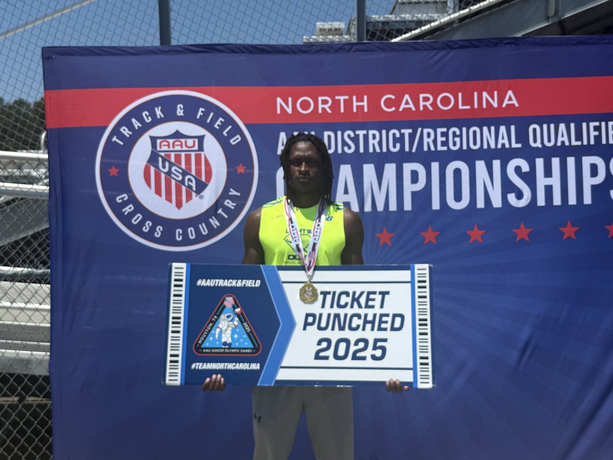 We officially punched our ticket to Jacksonville in high-jump #Nationals2025