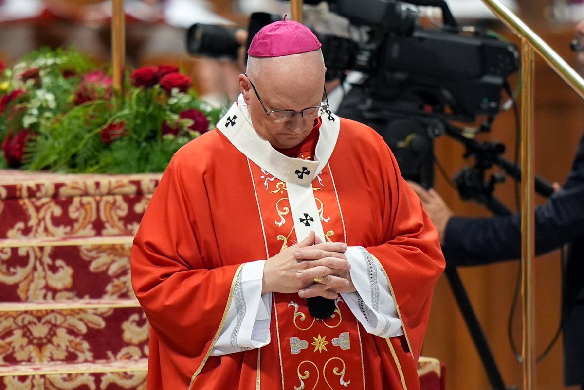 This morning, with deep gratitude and joy, I received the sacred pallium from the Holy Father during Mass at St. Peter’s Basilica on the Solemnity of Saints Peter and Paul.

When I received the pallium, I said, “I’m Archbishop Weisenburger from Detroit. You were ordained a deacon