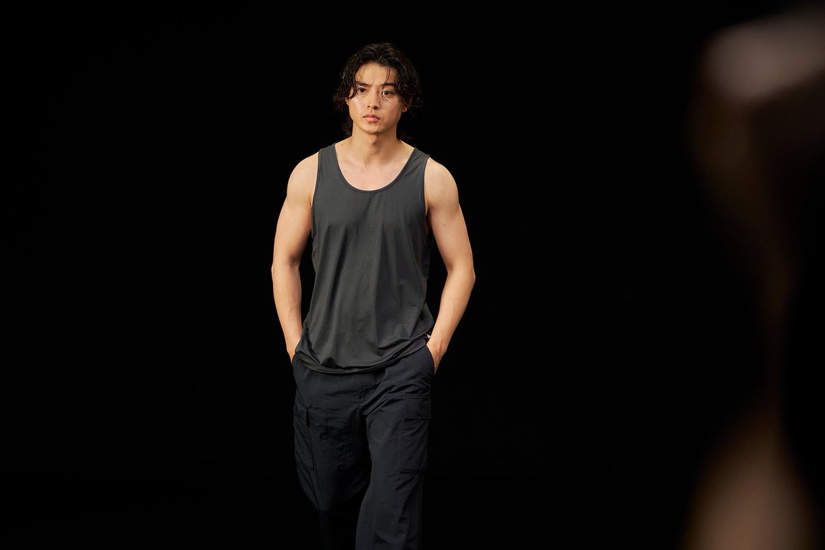 タンクトップ見ると夏向思い出す🥺