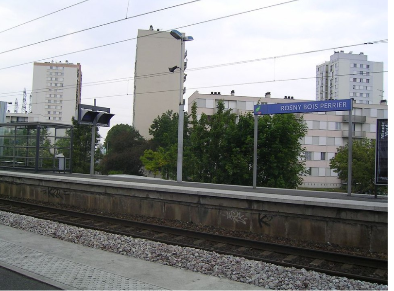 La semaine prochaine, alors qu'il est prévu une température de 37°, RER_E nous annonce qu'un train sur 2 est supprimé sur l'axe Villiers. Conséquence : 1/2 heure à attendre en plein soleil sur un quai sans ombrière. Scandaleux !
<a href="/RERE_SNCF/">RER E</a> <a href="/SNCFVoyageurs/">SNCF Voyageurs</a> <a href="/IDFmobilites/">IDF Mobilités</a> <a href="/vpecresse/">Valérie Pécresse</a>