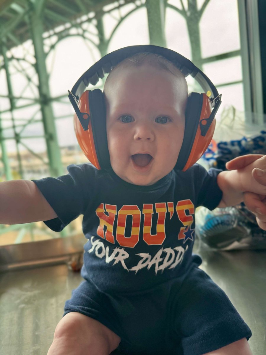 ernie breakfast tweet media