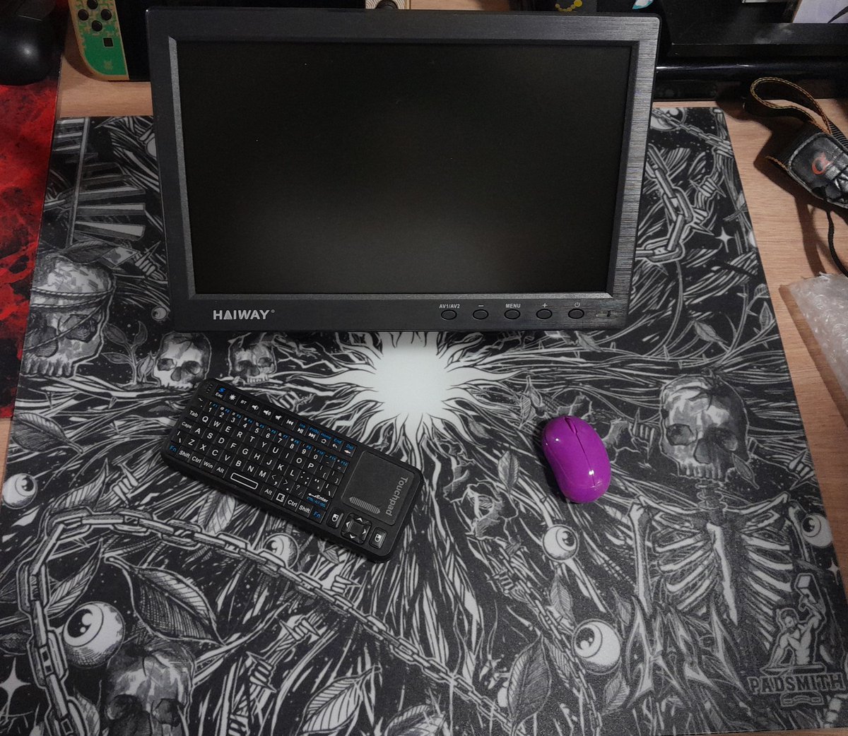 MxkerFps's tweet image. The vision. Got a car plug for the monitor instead of the 2 prong cable 😭 I want to test it soo baddd