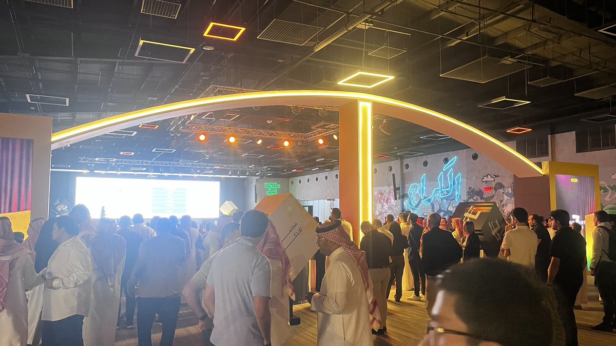 Demo day, عرض مشاريع الشركات الناشئة في عالم الابتكار وريادة الأعمال في ليالي الكراج  🤩

 #الكراج #TheGarage