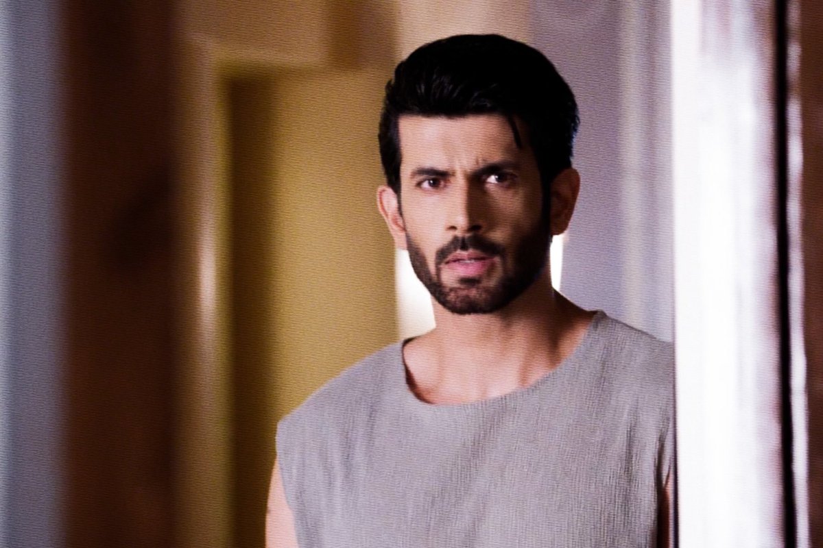 pranaliglows's tweet photo. "We try to hide our feelings with silence but we forget that our eyes speak."
#KumkumBhagya #pranalirathod #NamikPaul #prashiv https://t.co/qNkAchSglS