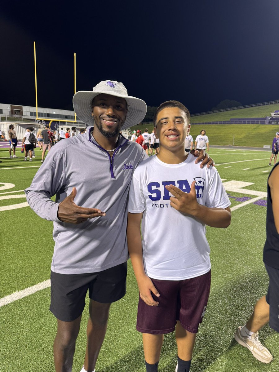 Cru2x_'s tweet image. Had an amazing camp at the SFA Elite Camp .
Thanks again for a great experience @SFA_Football @CoachCarthel
@Coach_RogersSFA @coachcismith
@Coach_Jaheim @CoachTraun @rohawksfootball
@CoachROB