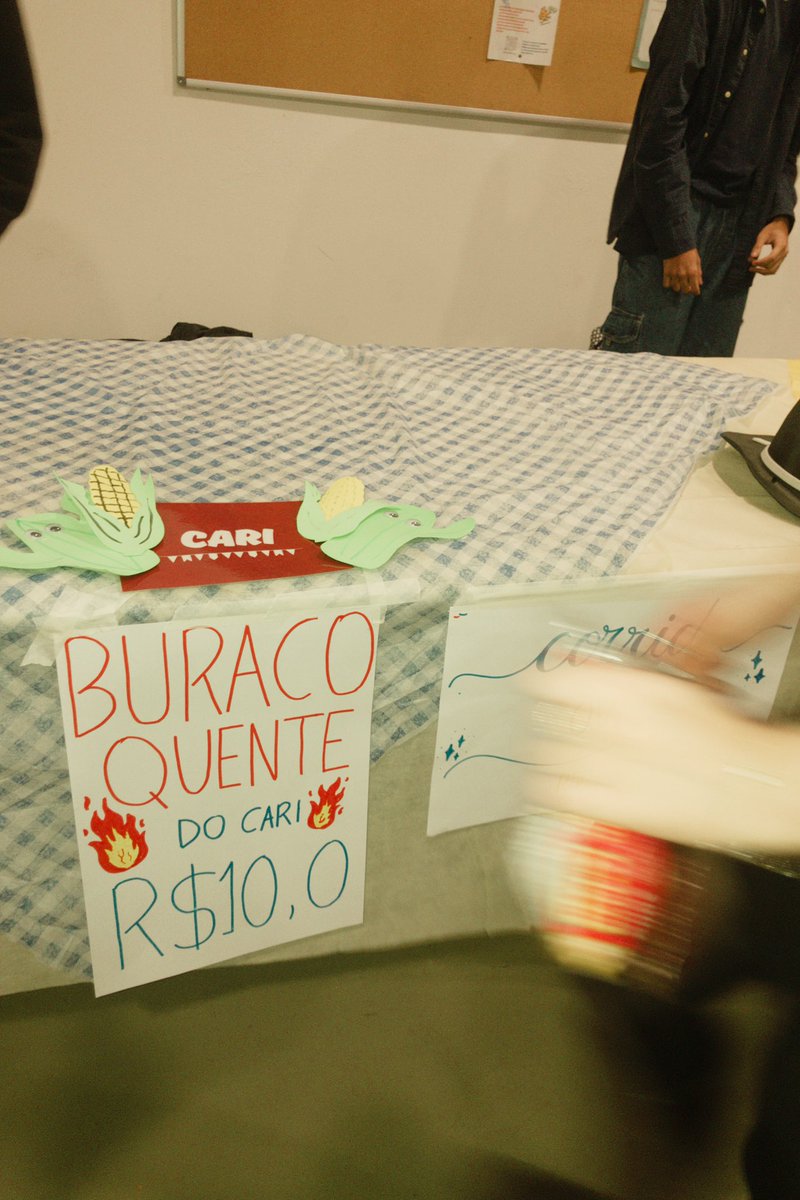 cariunifesp's tweet photo. pov: você acompanhou a FESTA JUNINA DA EPPEN pelo ✨close fRIends✨do @cariunifesp https://t.co/LZB8cOJS9Q
