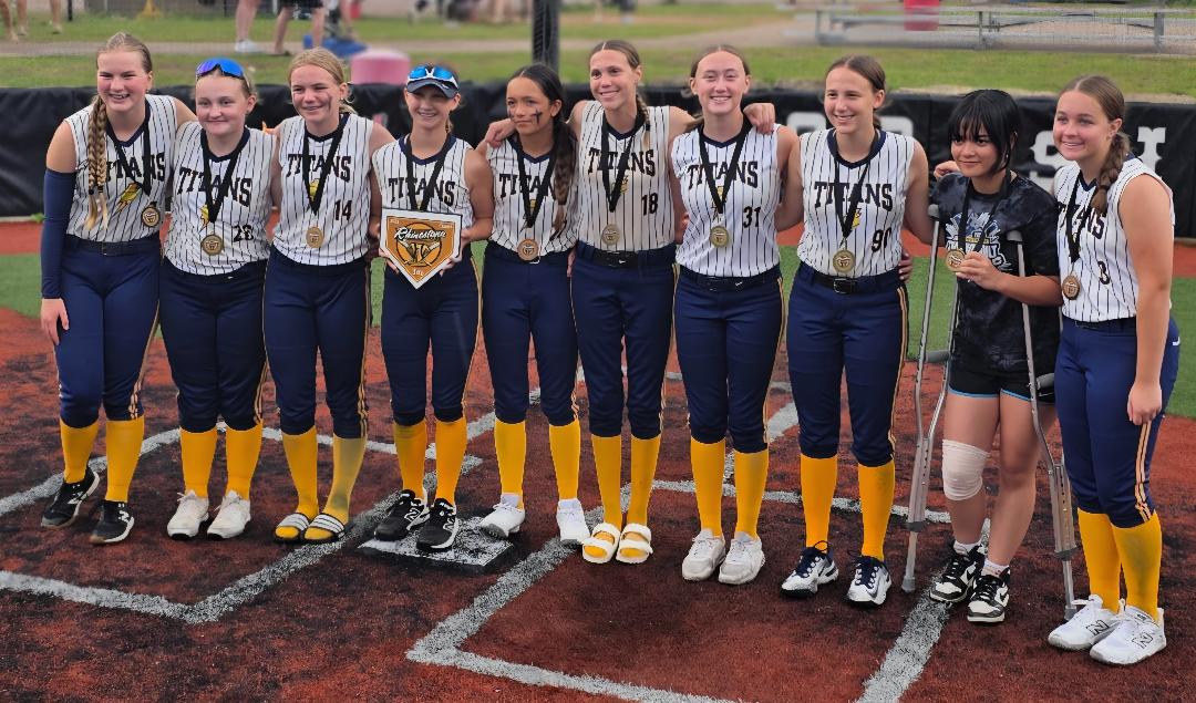 A clean sweep as good as GOLD! Congrats to Titans 14u Gold for their undefeated run to a Championship in the Rhinestone Classic!