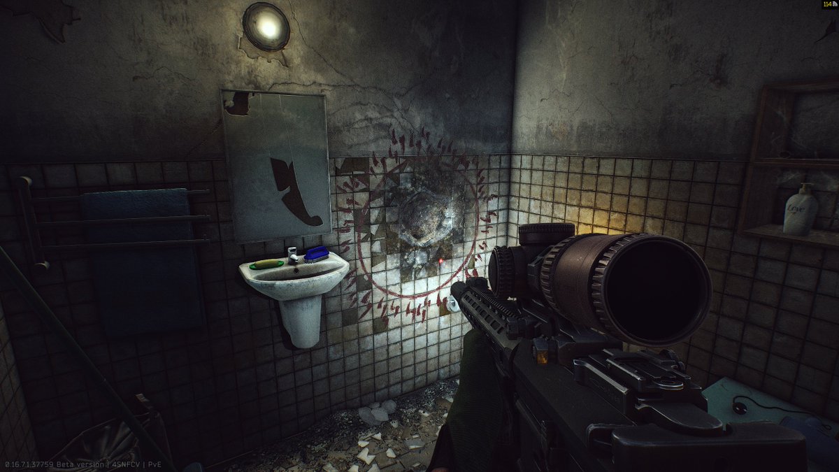 horrorvisuals's tweet photo. I was playing some Escape From Tarkov, and then I found a familiar room.

or you could say... The Room. https://t.co/5Uhb3U3bQ3