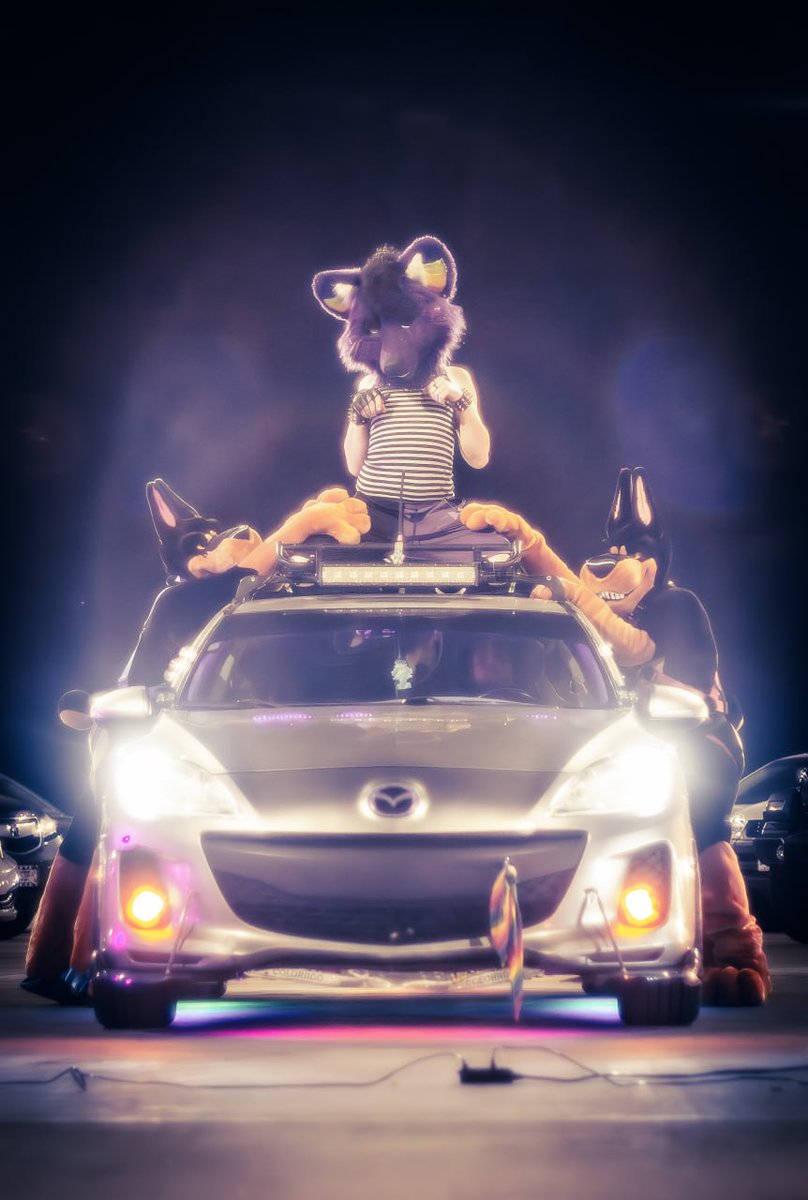 Dabuttlion's tweet photo. Filming til 2am last night omg x.x was a blast tho =3

@DistortionDisty 
@Pyruss 

📷 @MusicBoiSip https://t.co/Dh1JkGMfip