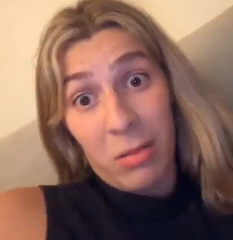 nicky renault 🥂🧙🏻‍♀️. tweet media