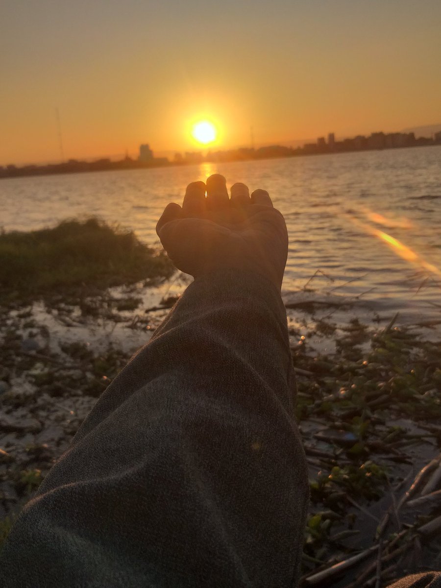 !! خائن الود لا يؤتمن ... ولو عاد راكعا على قلبه طالبا العودة .!💙