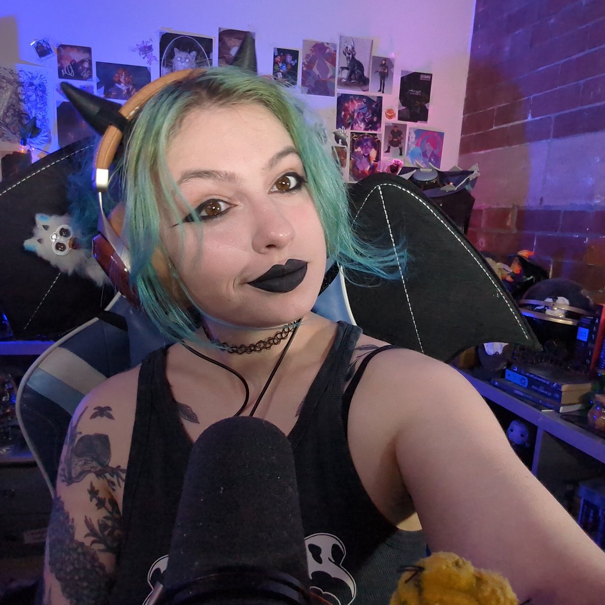 🦇 LIVE ON TWITCH NOW 🦇
 Thank you for 2.7k follows!!
✨𝖕𝖆𝖗𝖙𝖓𝖊𝖗 𝖕𝖚𝖘𝖍✨Date Everything✨
twitch.tv/thatvintagepot…