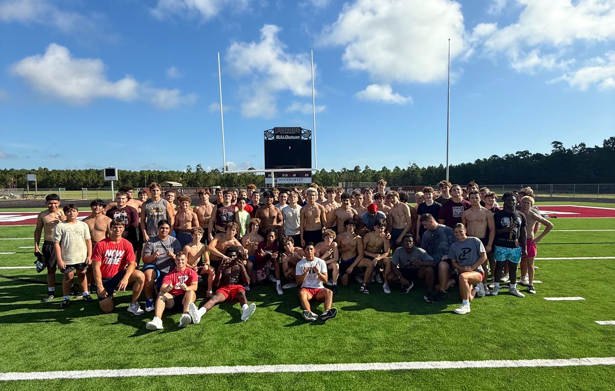 PCnowisthetime's tweet image. The Bulldogs destroyed another week of summer training! 🔥

With PC Olympics on the last day you already know the energy was unmatched, and it was a great way to put a cap on June! 💪

Huge shoutout to our PC Olympic Winners! 🎉

HI: Bad Drivers 
Female: Bald Eagles 
Dev: Goone…
