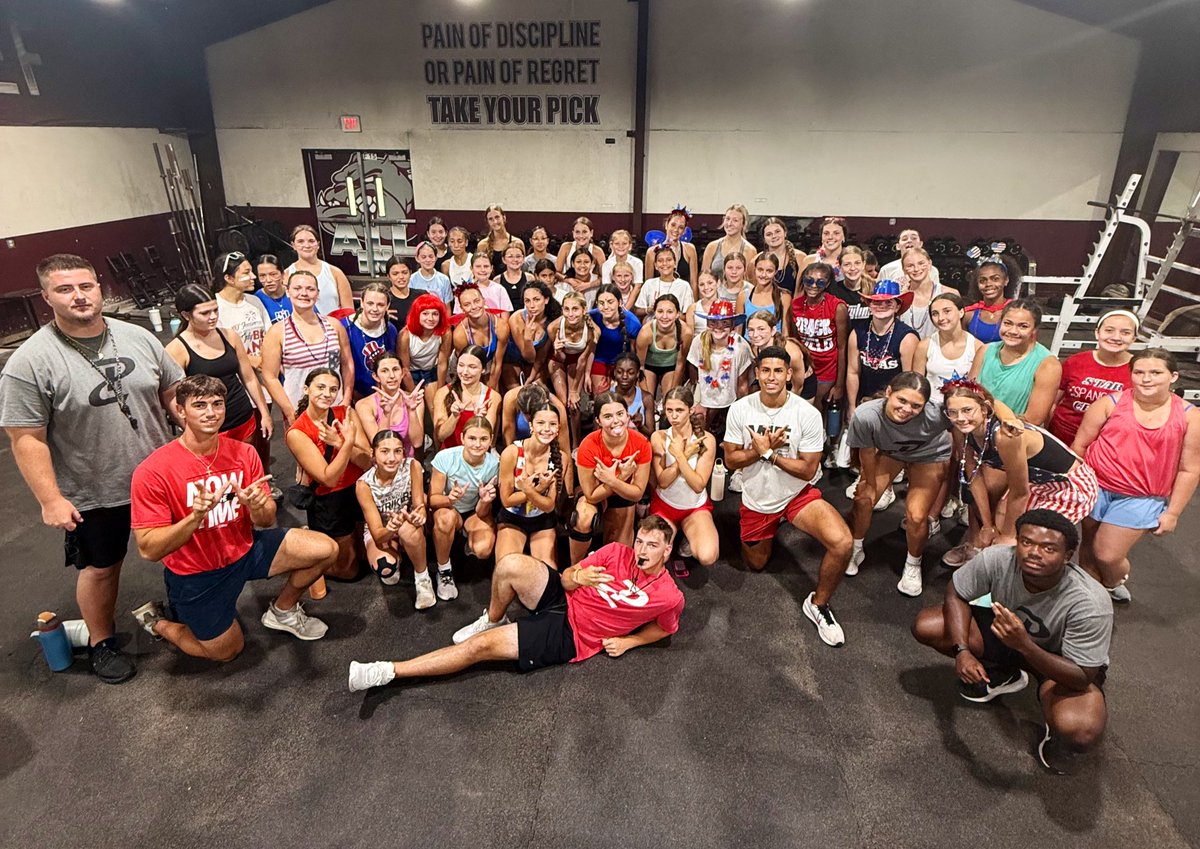 PCnowisthetime's tweet image. The Bulldogs destroyed another week of summer training! 🔥

With PC Olympics on the last day you already know the energy was unmatched, and it was a great way to put a cap on June! 💪

Huge shoutout to our PC Olympic Winners! 🎉

HI: Bad Drivers 
Female: Bald Eagles 
Dev: Goone…