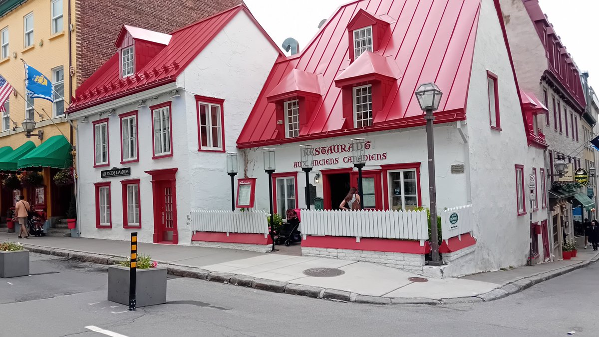 The Canadian adventure has reached Quebec. Great place.