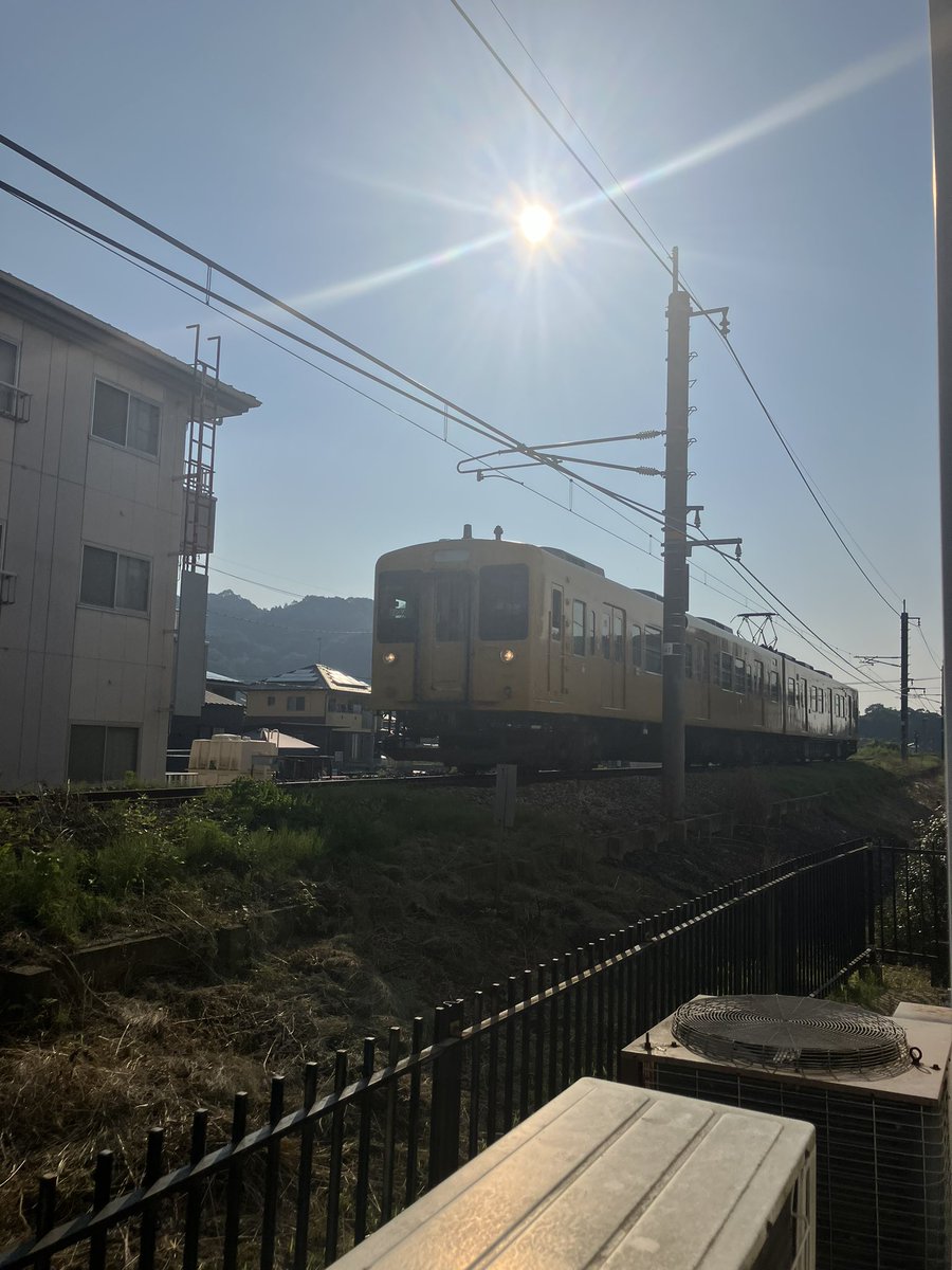 dimo_workwear's tweet photo. おはようございます！
今の気温は27℃☀️最高気温は35℃☀️☀️出張やら体調不良やらで長い間留守してましたっ😆気がつけば梅雨も明けて本格な夏日が続きますね！！電車通勤の方行ってらっしゃいーっ😁本日もよろしくお願いいたします！！ #企業公式が毎朝地元の天気を言い合う #企業公式相互フォロー https://t.co/QQFKsRc7Ci