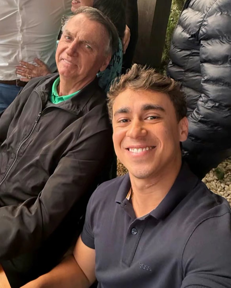 A PTzada fica enfurecida com essa foto! 😂👏🇧🇷