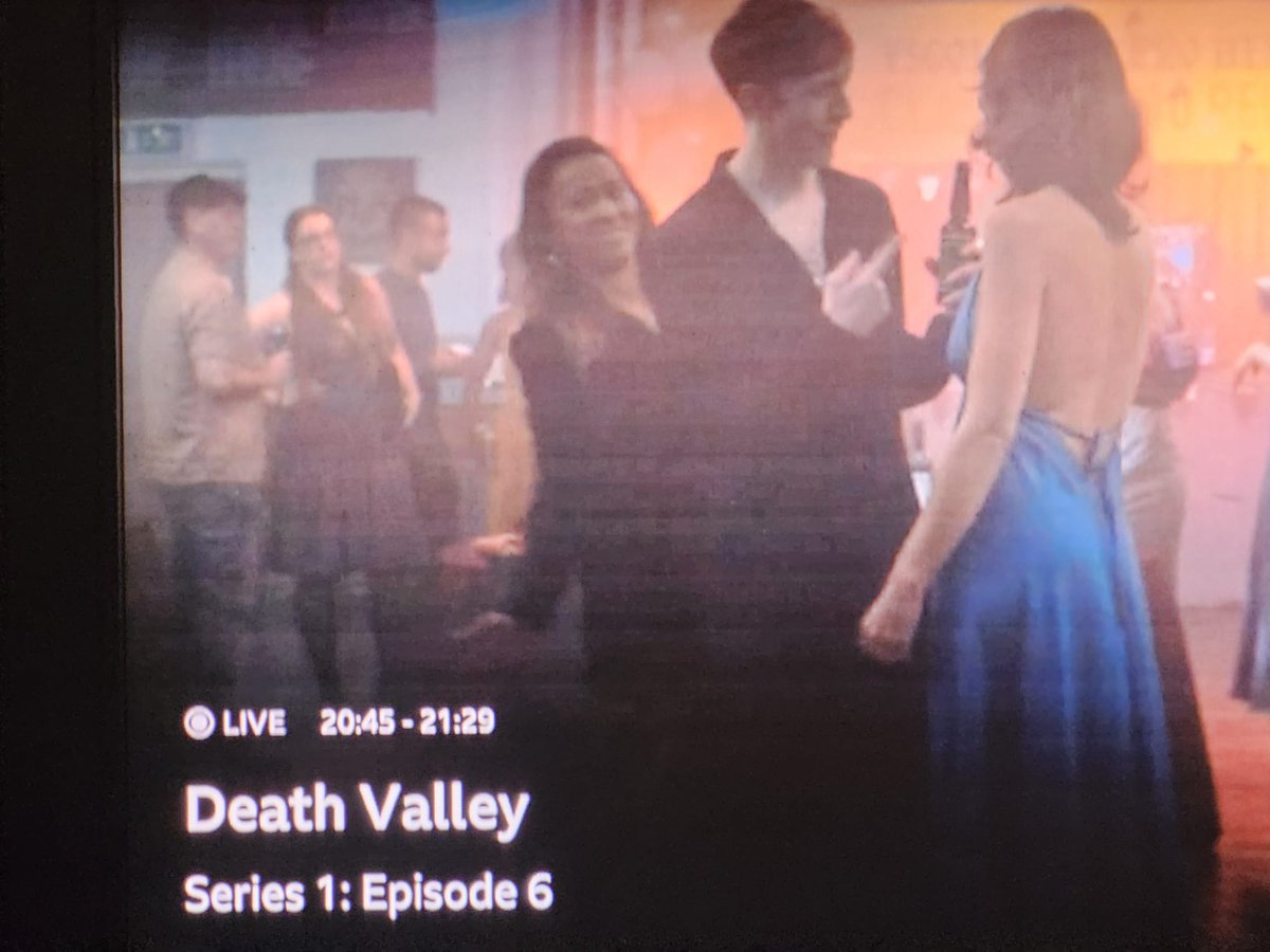 Kimboly27's tweet image. Back on the BBC tonight in the final episode of Death Valley. An amazing comedy drama show all made in Wales with a fantastic cast and the beautiful Welsh accent! Was the quickest day I have ever had on set and a lot of fun too 😀 #backgroundartist #extraswork