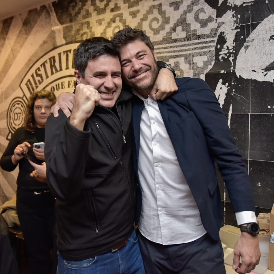 Tender puentes✅
Construir unidad y renovación✅
GANAR ROSARIO✅

¡Dale <a href="/juanmonteverde/">Juan Monteverde</a>! Con la fuerza de los que trabajan, los que producen y los que construyen comunidad, derrotamos a Milei y a Pullaro. 

¡De pie!¡Ahora vamos por un octubre victorioso en toda la Argentina!🇦🇷