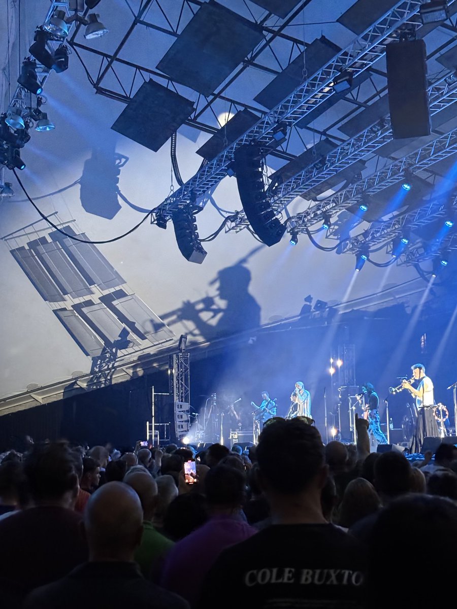 Another top night, in Llangollen, watching ⁦<a href="/wearejames/">James</a>⁩ who were outstanding once again, more than ably supported by a great set from ⁦<a href="/TheKsUK/">THE K'S</a>⁩