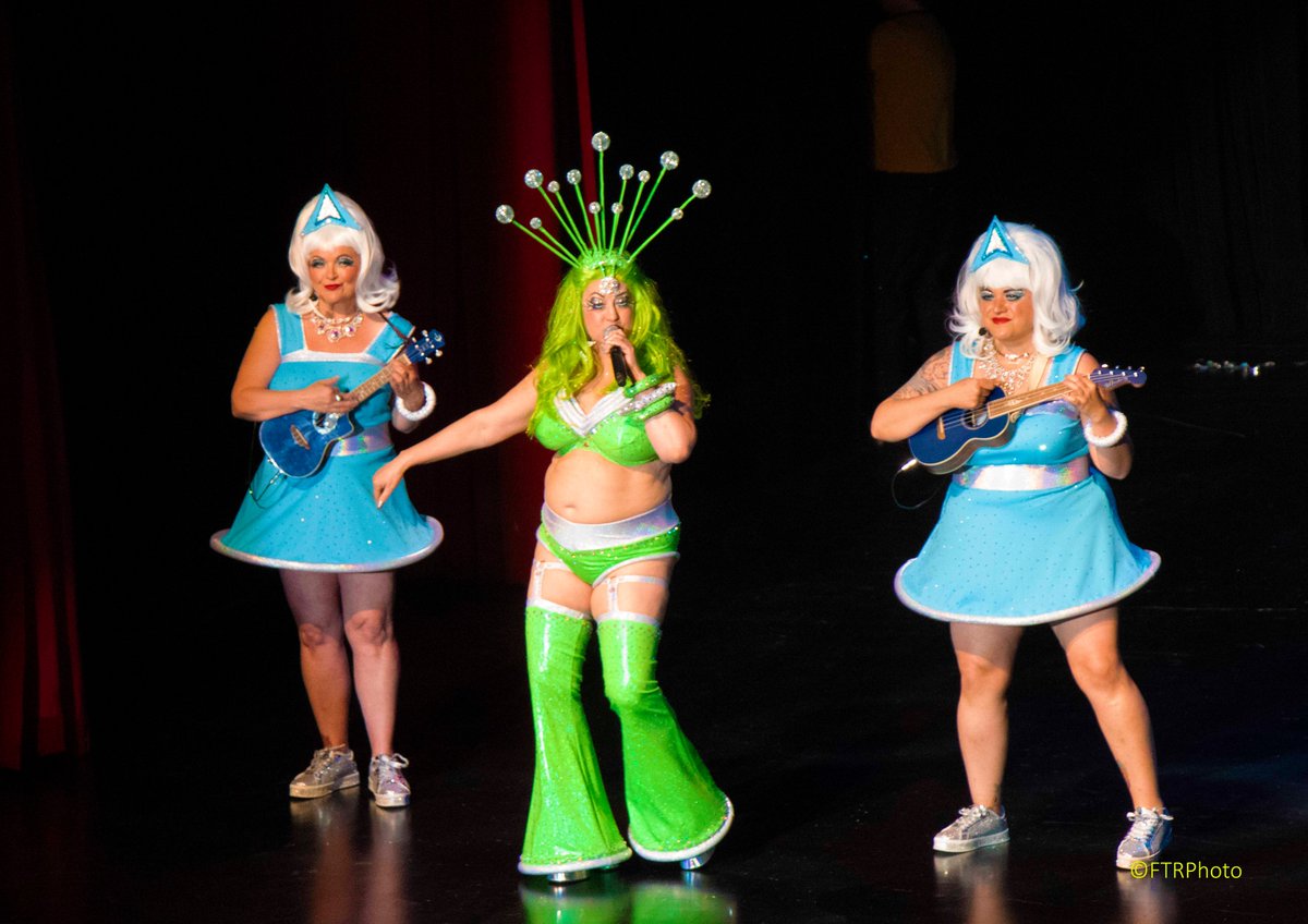 New album of this year's Burlesque Hall of Fame '25 Movers, Shakers &amp; Innovators showcase are now posted at bit.ly/bhofpics