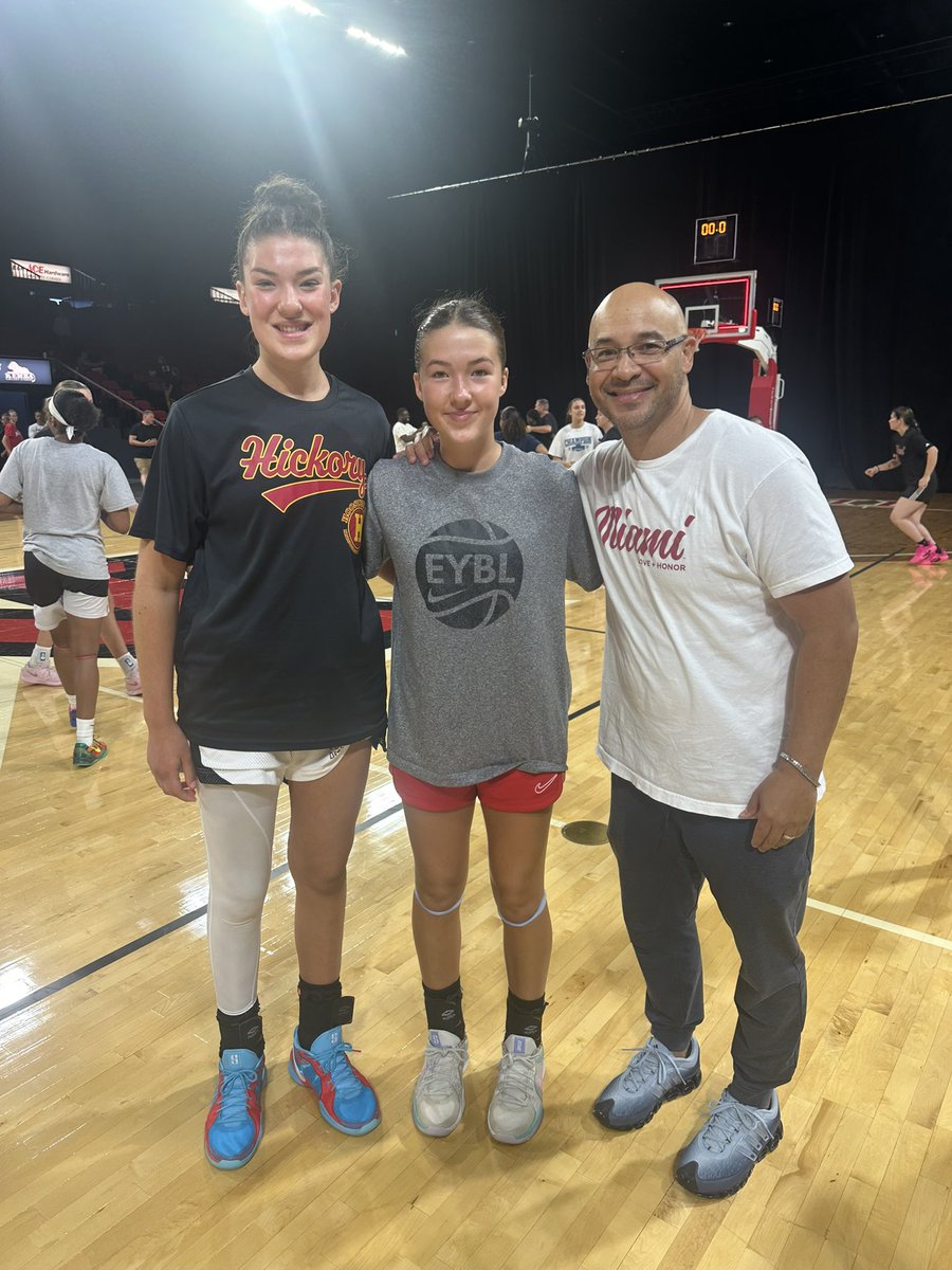 BrileyMorelli's tweet image. Thank you @MiamiOH_WBB @JR_Shumate_ @GlennBox for inviting me to your Elite Camp. I had a great experience today. Thankful to be named a 5v5 standout.