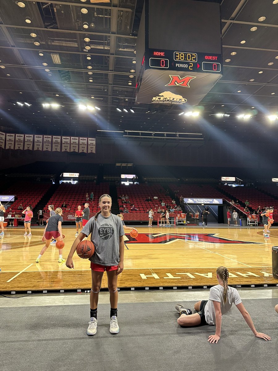 BrileyMorelli's tweet image. Thank you @MiamiOH_WBB @JR_Shumate_ @GlennBox for inviting me to your Elite Camp. I had a great experience today. Thankful to be named a 5v5 standout.