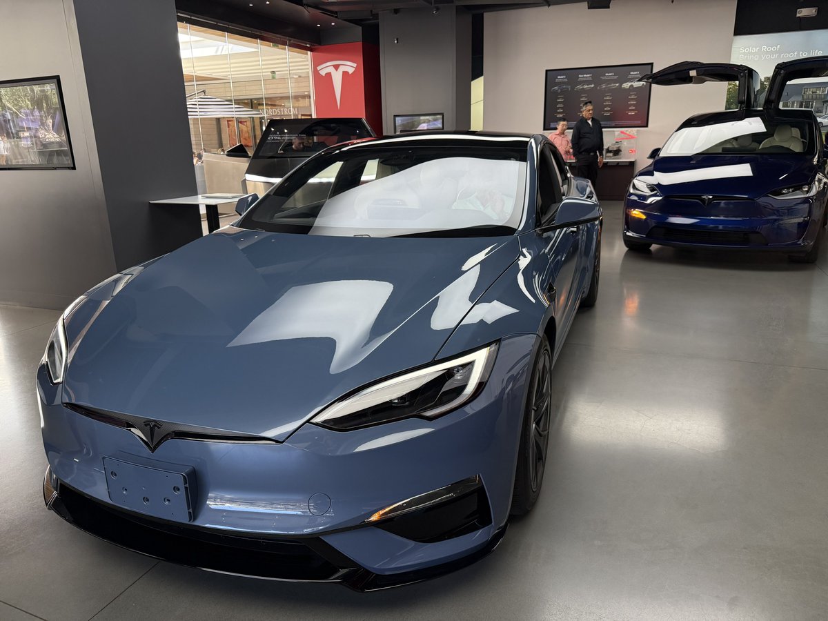 Whole Mars Catalog tweet media