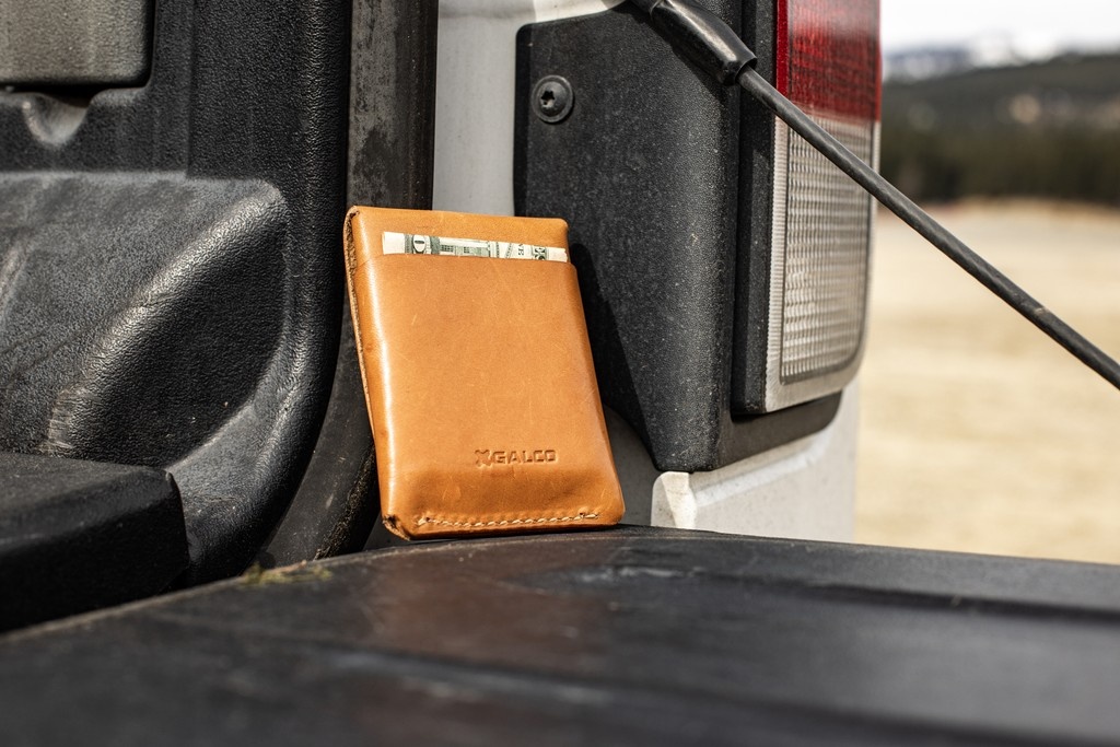 NEW! EDC WALLET

Carry your cards and cash with class!

The EDC Wallet is constructed of supple, luxurious calfskin and comes in bridle leather tan color.

Order now: l8r.it/L1X9