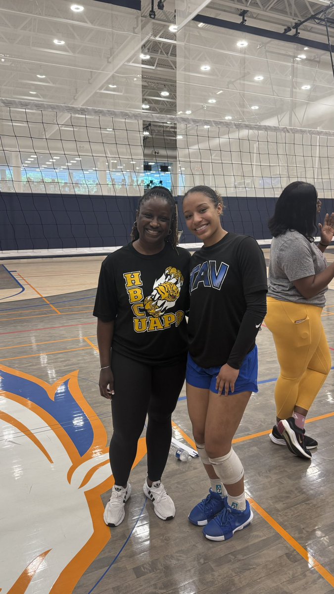 daecrossvb's tweet photo. Grateful to have attended @UTAMavsVB’s Junior Day and made some connections with some great coaches! 
🏐 @uapblionsvb 🏐 @WTAMUVolleyball 🏐 @SMUVolleyball 🏐 @TWUVolleyball 🏐 @memphisvball 🏐 @vbroos 🏐 #juniordayvolleyball #juniordayprospectcamp #classof2026 https://t.co/eM1nxpXnhQ