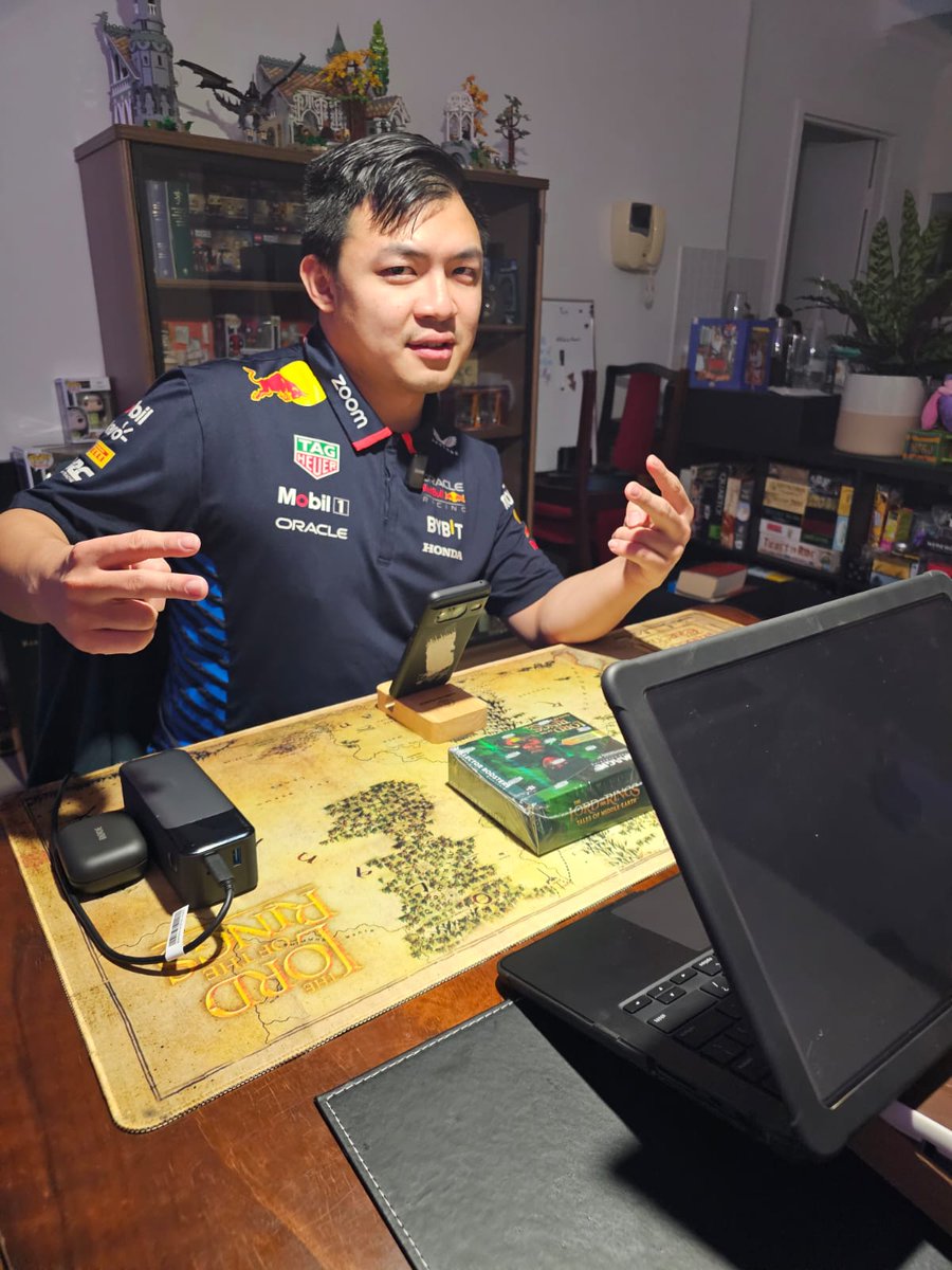 This weekend was an absolute blast at Commandfest Sydney!!!

4 photos won't do it justice but I had a great time; thank you to the organisers who had <a href="/CozyMagicClub/">Cozy Magic Club</a> down as guests, thank you to everyone who came up and said hello✨ The gathering is genuinely why MtG is so great x