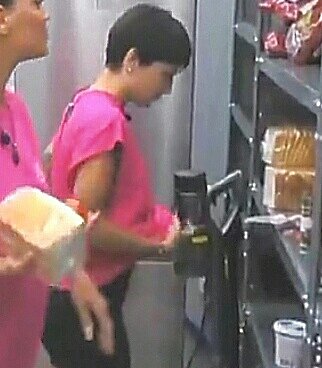 Πως θα γίνει να φυγουν αυτα τα δύο χτικιά ρε μαλακα;; 
#bbxeftiles #bigbrothergr