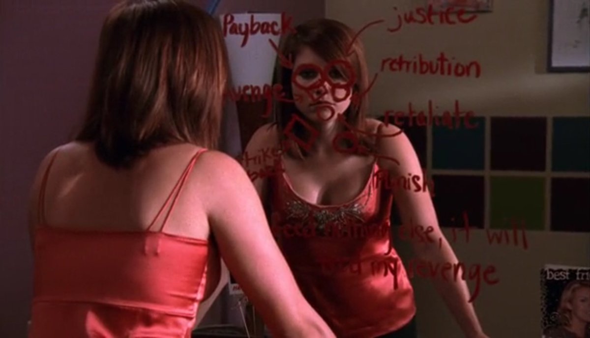 breytonthinker's tweet image. peyton fixing brooke’s mirror &amp;lt;3