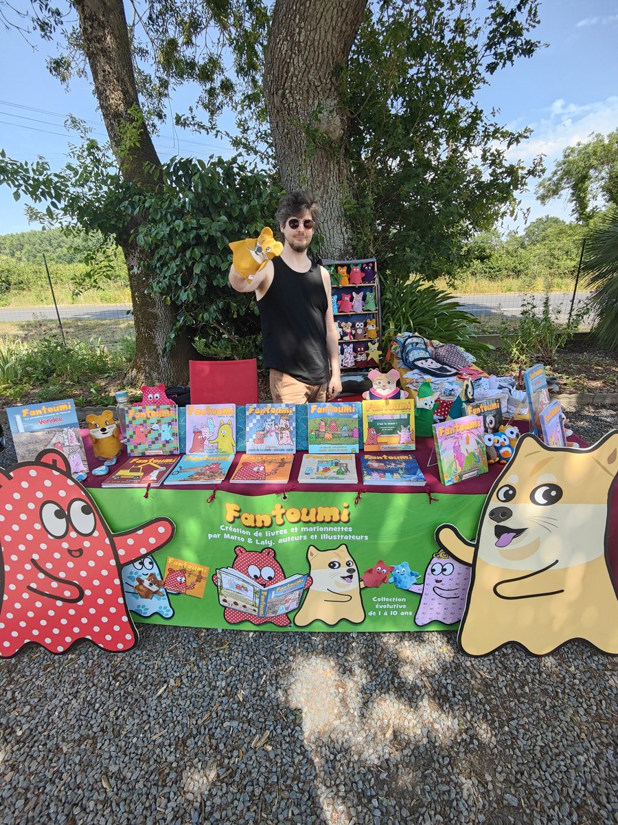 <a href="/inevitable360/">inevitable360</a> Yes we talked about it with Pat Owens <a href="/patowensx/">Pat Owens</a> 💛🐶💛
I'm bringing a luggage 🧳of Fantoumi books and puppets to the Dogeathon 😁 to sell in Dogecoin of course.
Yes it would be much nice to have a table prepared !

Obrigado !