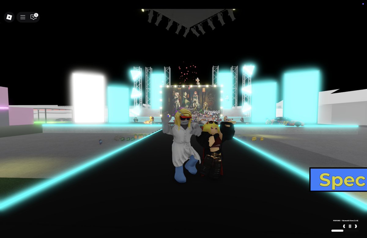 ridwanarvi's tweet photo. Just some photos I take at #holoblox featuring @paramedsz https://t.co/lUuRkseS1u