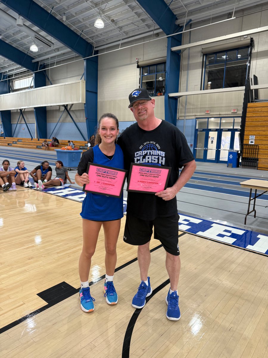 Another successful Elite Camp in the books! Thank you to all the players, coaches, and families who came out and helped make it a great experience. Your energy, hard work, and dedication made this camp one to remember!