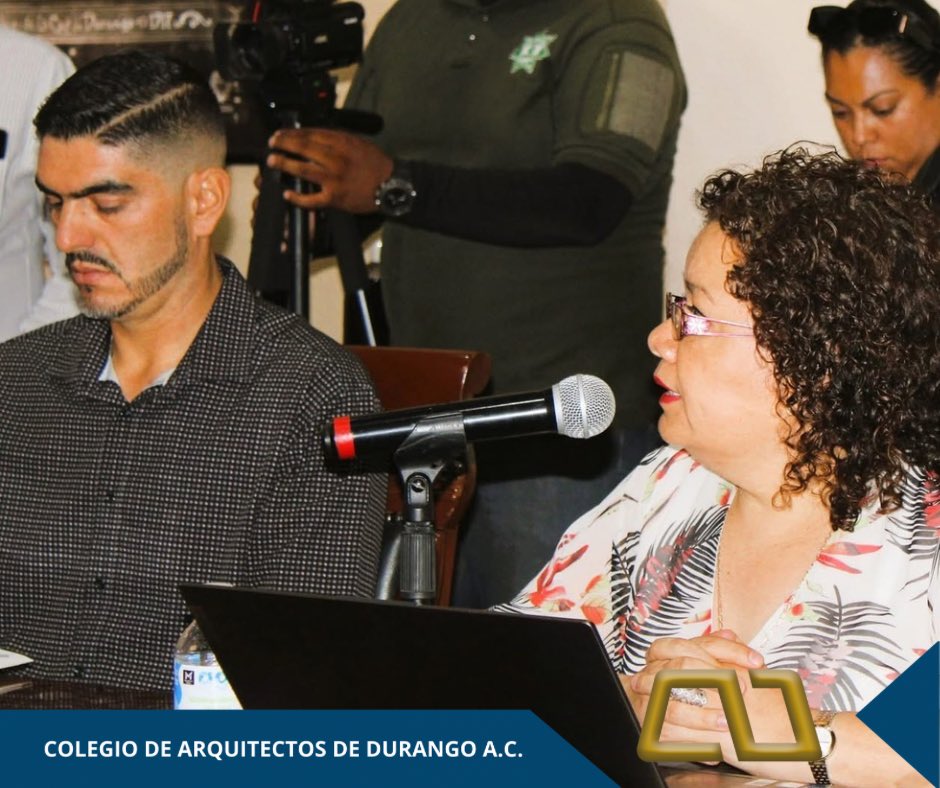 Participamos en la Segunda Sesión Ordinaria del Consejo Directivo del IMEPLAN, a través de nuestro vicepresidente, el Arq. Daniel Salazar.
Seguimos participando activamente en la planeación y el futuro de nuestra ciudad. Imeplan Durango