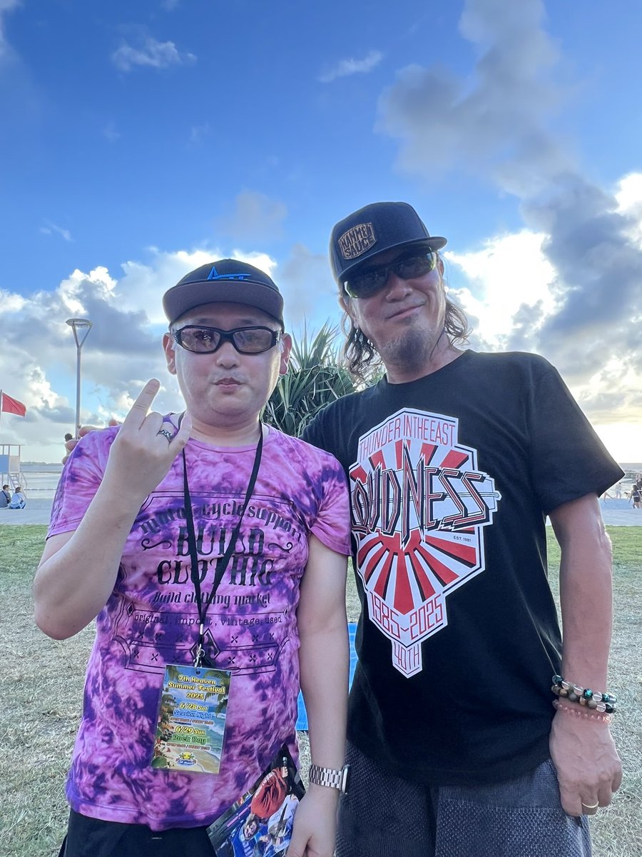 OUTRAGE_unajyuu's tweet image. 今回の沖縄遠征で、イベント以上に楽しみにしていた、尊敬する“神”高崎晃さんへの就職先決定の報告ですが、無事に報告することができました🙌…