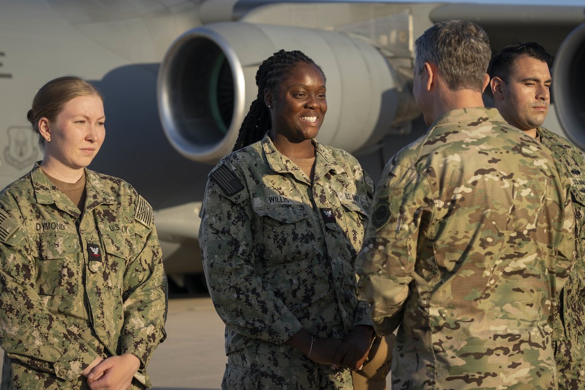thejointstaff's tweet image. General Dan Caine met with Sailors stationed at NSA Souda Bay, a @USNavy installation in Greece, to thank them for their exemplary work supporting both U.S. Military and @NATO operations in the region. Bravo Zulu!