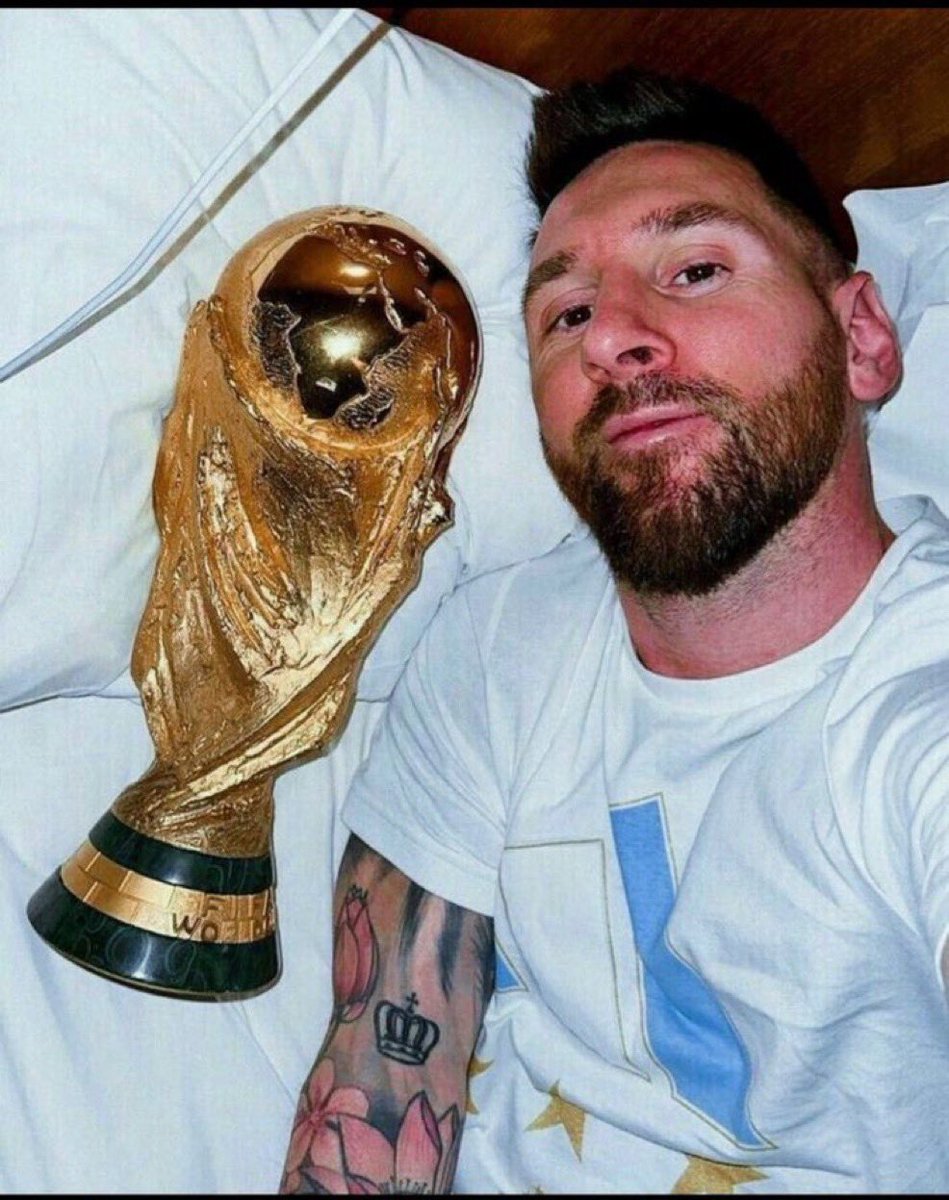 طَموح tweet media