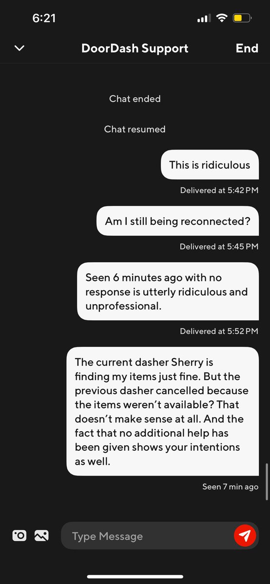 itz_teejay's tweet photo. Thank you so much for the assistance @DoorDash nothing was resolved. In fact your agent left me on seen for the rest of the chat. Great customer service https://t.co/9amOH3fbPV