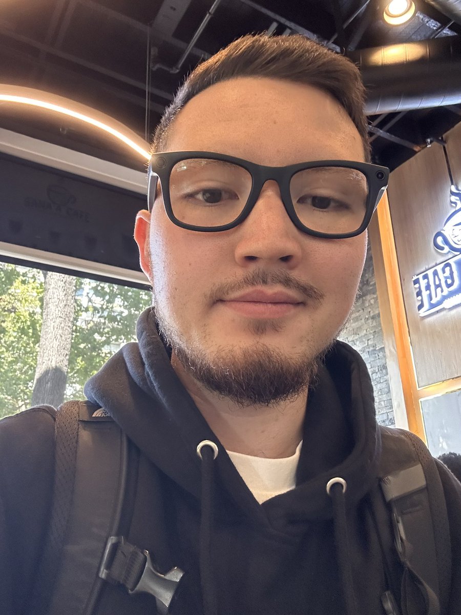yegemberdin's tweet image. Got my RayBan meta glasses, excited to shoot some 🔥content!