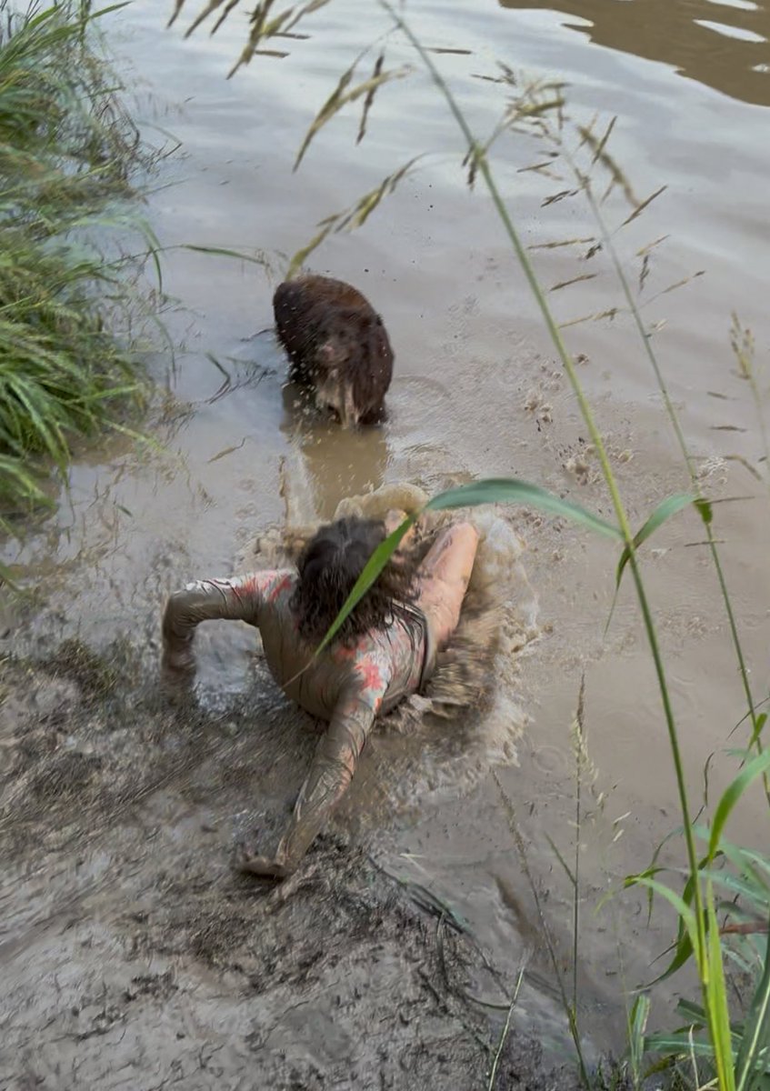 First fishing trip ever to mudslide greatness. 
#touchgrass #NICUdad #girldad