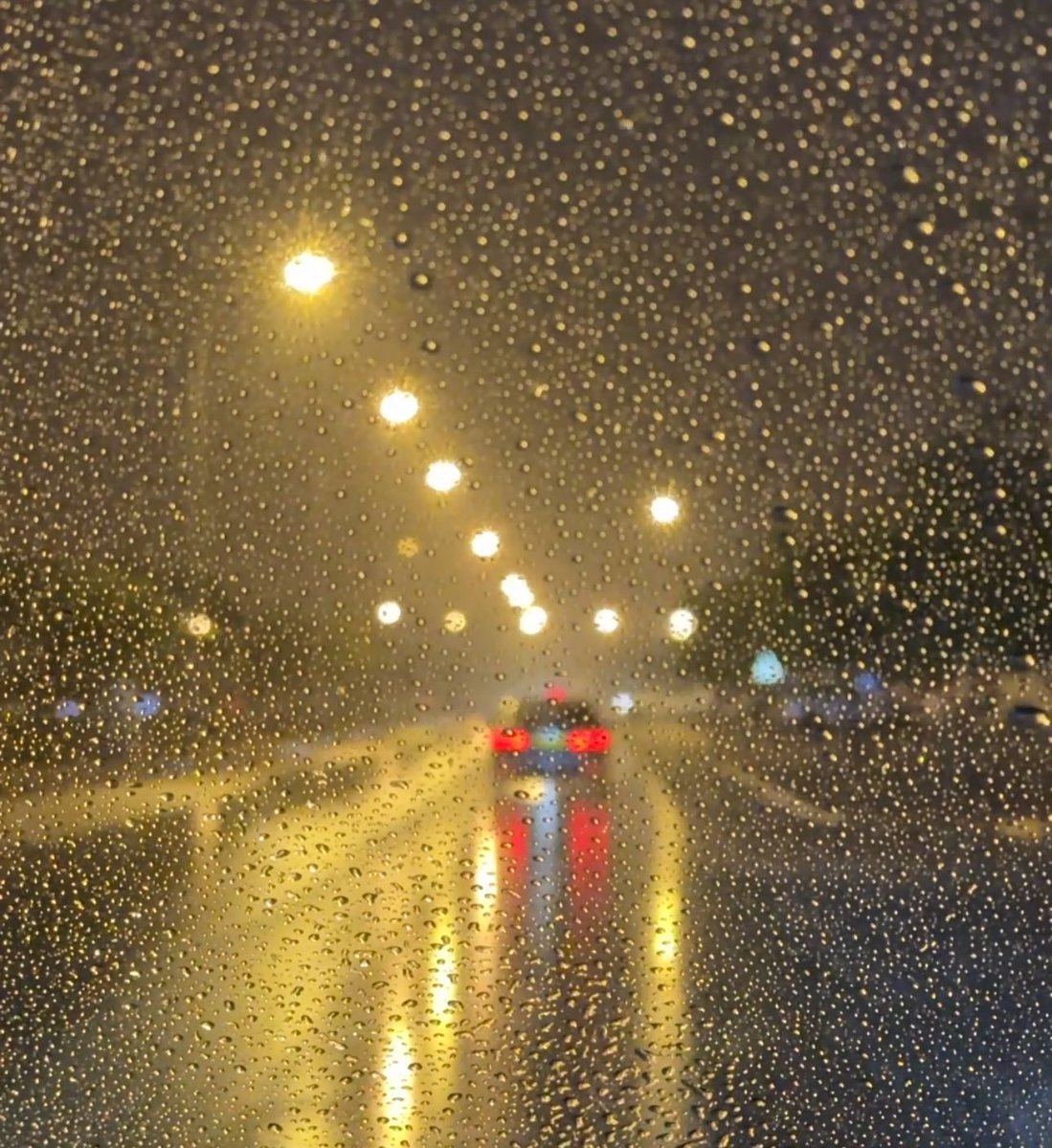 noo_sll's tweet photo. ما تراكمت إلا لتمطر ❤️🌧️

.

#salalah 
#صلالة 
#ظفار https://t.co/ZxWuRPjyDg