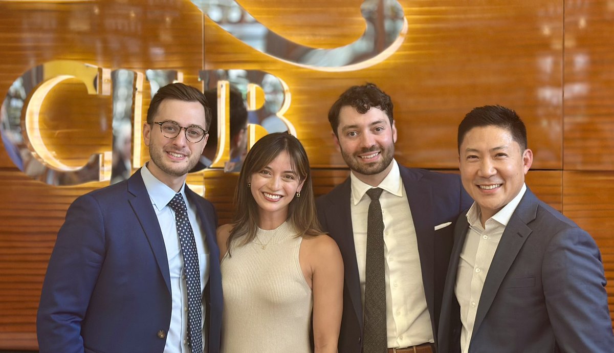 TomJangUroOnc's tweet image. ❤️ celebrating these 2 amazing chiefs @alainkaldany & @lichtbroun-sad to see them go but grateful for their contributions to @rwjurology @RutgersCancer. Excited to see their impact in our field @NYSAUA #UroSoMe @UroOnc @SocietyGURS @FCUroOnc @uretericbud #SUNYUpstate @UroRecon