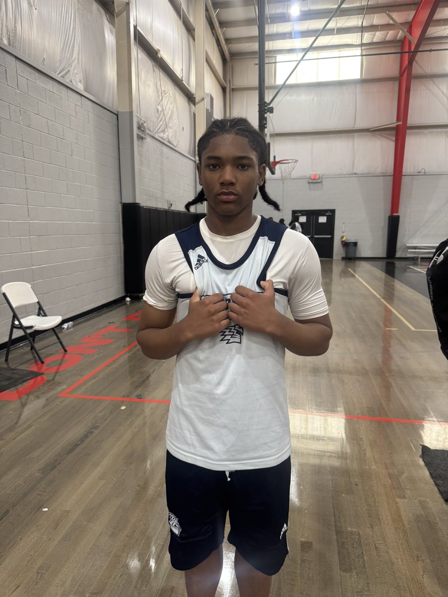 On the Radar Hoops Events (@otrhoops) on Twitter photo Jayden Gilbert is a high-IQ playmaker who reads the floor exceptionally well, consistently making smart, timely passes to set up teammates.
π:
<a href="/SHReport/">SouthernHoopsReport</a>
<a href="/DHSTitansHoops/">Discovery Basketball</a>
<a href="/NorcrossHeat/">Norcross Heat Hoops</a>
<a href="/Jayden4Gilbert/">Jayden Gilbert</a> Jayden Gilbert is a high-IQ playmaker who reads the floor exceptionally well, consistently making smart, timely passes to set up teammates.
π:
<a href="/SHReport/">SouthernHoopsReport</a>
<a href="/DHSTitansHoops/">Discovery Basketball</a>
<a href="/NorcrossHeat/">Norcross Heat Hoops</a>
<a href="/Jayden4Gilbert/">Jayden Gilbert</a>