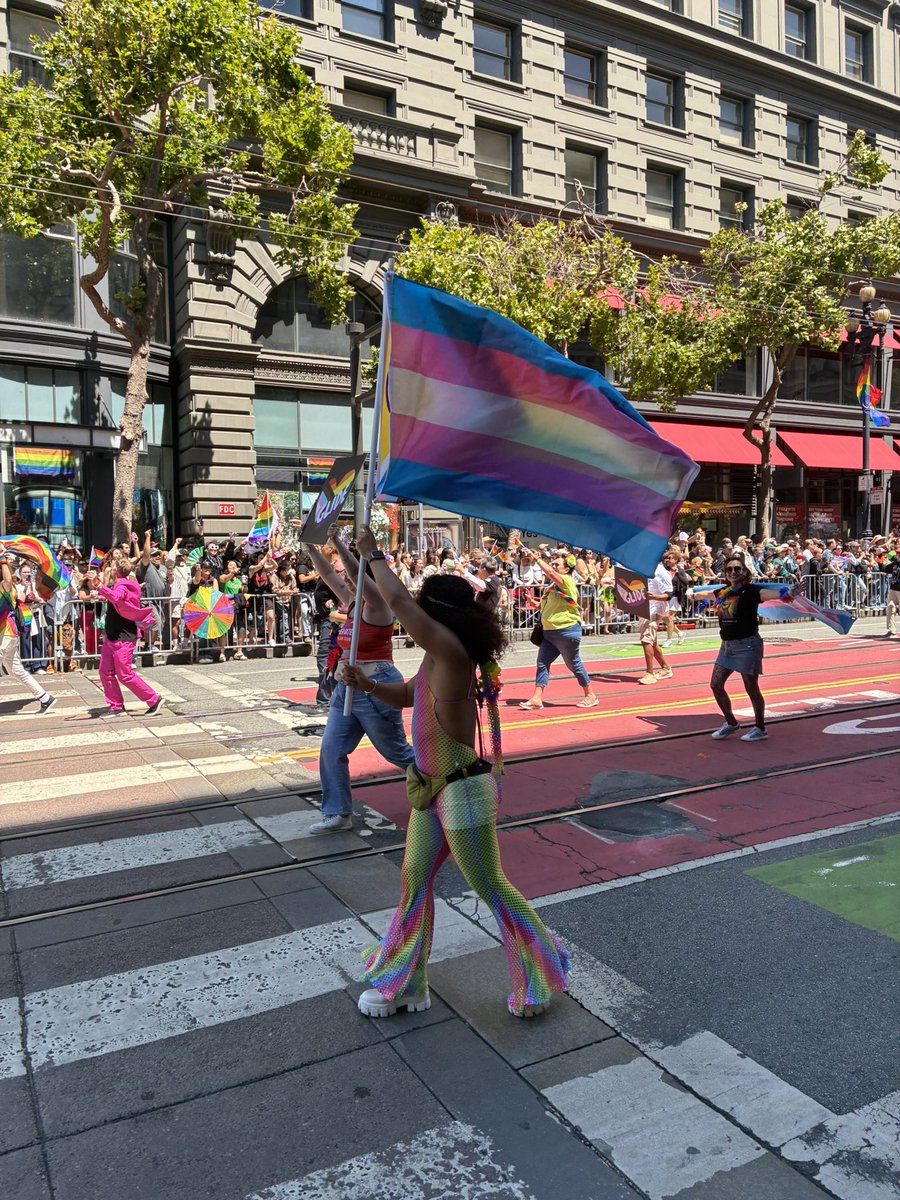 drstarbird's tweet image. The joy, the bravery, the freedom, and the LOVE today was palpable and much needed! San Francisco Pride was Everything! #queerjoyisresistance